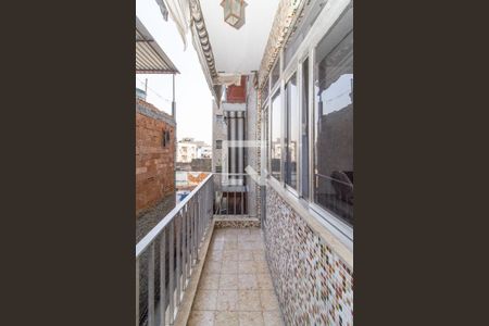 Apartamento à venda com 57m², 2 quartos e 1 vaga Apartamento à venda com 57m², 2 quartos e 1 vagaVaranda