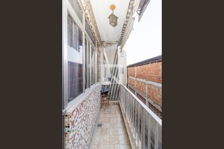 Apartamento à venda com 57m², 2 quartos e 1 vaga Apartamento à venda com 57m², 2 quartos e 1 vagaVaranda