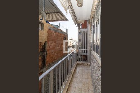 Apartamento à venda com 57m², 2 quartos e 1 vaga Apartamento à venda com 57m², 2 quartos e 1 vagaVaranda