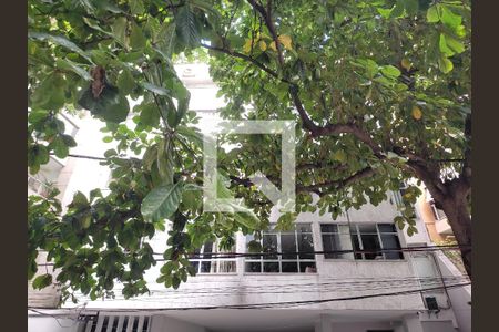 Apartamento para alugar com 70m², 2 quartos e 1 vaga Apartamento para alugar com 70m², 2 quartos e 1 vagaFachada