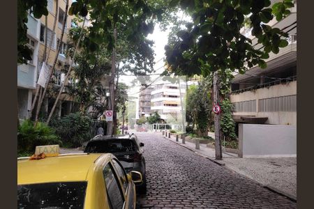 Apartamento para alugar com 70m², 2 quartos e 1 vaga Apartamento para alugar com 70m², 2 quartos e 1 vagaVista da Rua