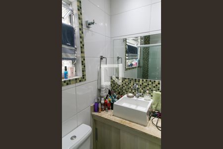 Casa à venda com 98m², 2 quartos e 3 vagas Casa à venda com 98m², 2 quartos e 3 vagasBanheiro