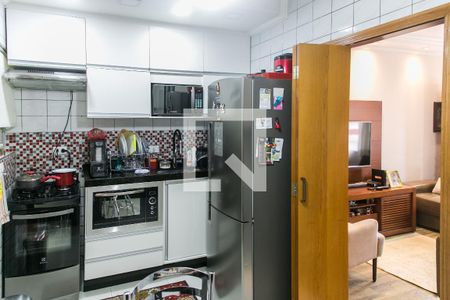 Casa à venda com 98m², 2 quartos e 3 vagas Casa à venda com 98m², 2 quartos e 3 vagasCozinha