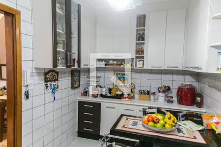 Casa à venda com 98m², 2 quartos e 3 vagas Casa à venda com 98m², 2 quartos e 3 vagasCozinha