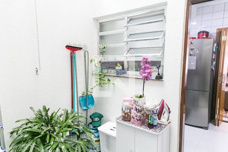 Casa à venda com 98m², 2 quartos e 3 vagas Casa à venda com 98m², 2 quartos e 3 vagasÁrea de Serviço