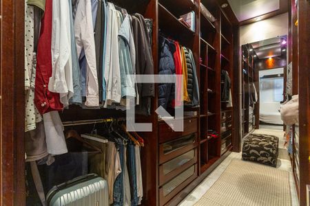 Apartamento para alugar com 330m², 4 quartos e sem vagaCloset da suíte 1