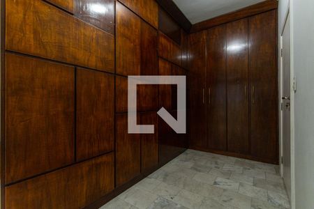 Apartamento para alugar com 330m², 4 quartos e sem vagaCloset da suíte 1