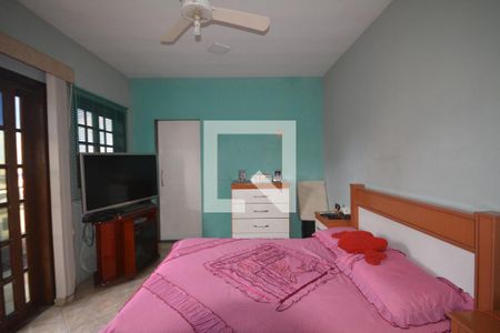 Casa à venda com 130m², 4 quartos e 2 vagasSuíte 1