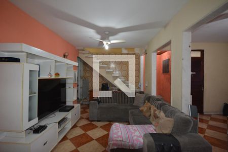 Sala de Estar de casa à venda com 4 quartos, 130m² em Olaria, Rio de Janeiro