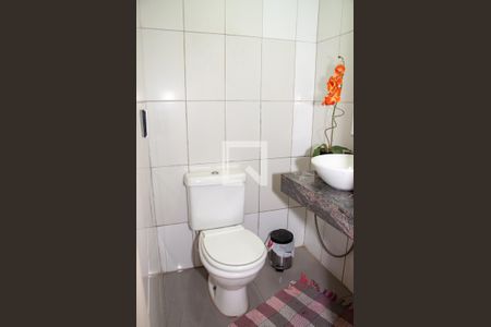 Casa à venda com 220m², 3 quartos e 3 vagasBanheiro de Serviço