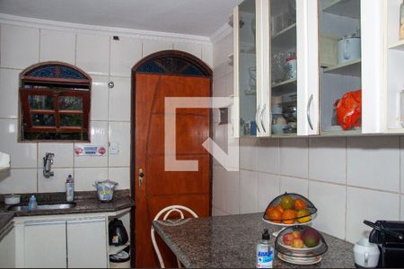 Casa à venda com 220m², 3 quartos e 3 vagasCozinha