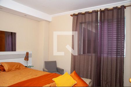 Casa à venda com 220m², 3 quartos e 3 vagassuíte