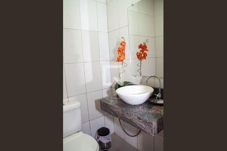 Casa à venda com 220m², 3 quartos e 3 vagasBanheiro de Serviço