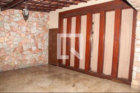 Casa à venda com 220m², 3 quartos e 3 vagasÁrea comum