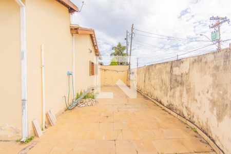 Casa à venda com 285m², 2 quartos e 3 vagasQuintal