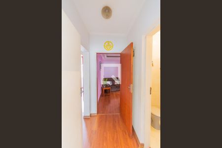 Casa à venda com 285m², 2 quartos e 3 vagasCorredor