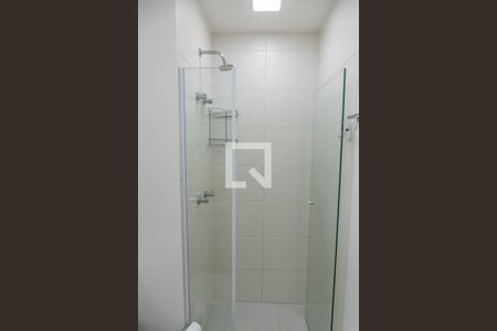 Studio para alugar com 41m², 1 quarto e 1 vaga Studio para alugar com 41m², 1 quarto e 1 vagaBanheiro