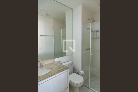 Banheiro de kitnet/studio para alugar com 1 quarto, 41m² em Vila Dom Pedro I, São Paulo