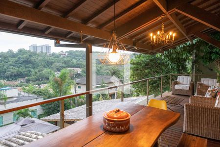 Varanda da Sala de casa à venda com 4 quartos, 500m² em Vila Progresso, Niterói