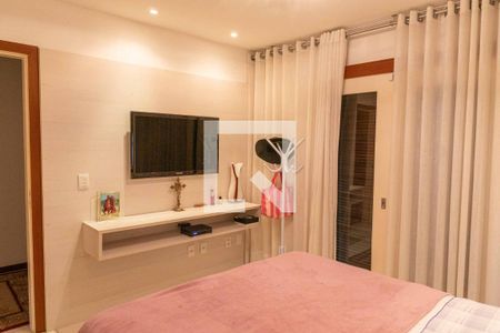 Casa à venda com 500m², 4 quartos e 2 vagas Casa à venda com 500m², 4 quartos e 2 vagasSuíte 2