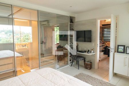 Casa à venda com 500m², 4 quartos e 2 vagas Casa à venda com 500m², 4 quartos e 2 vagasSuíte 1