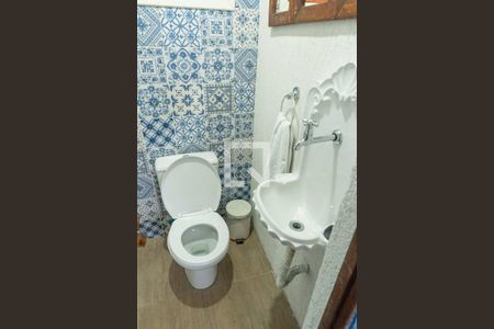 Casa à venda com 500m², 4 quartos e 2 vagas Casa à venda com 500m², 4 quartos e 2 vagasLavabo 2