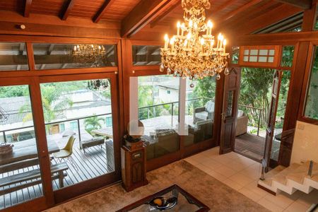 Sala de casa à venda com 4 quartos, 500m² em Vila Progresso, Niterói