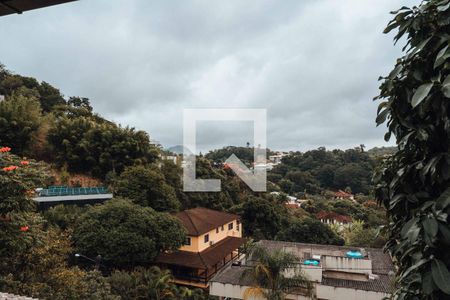 Casa à venda com 500m², 4 quartos e 2 vagas Casa à venda com 500m², 4 quartos e 2 vagasVista da Suíte 1