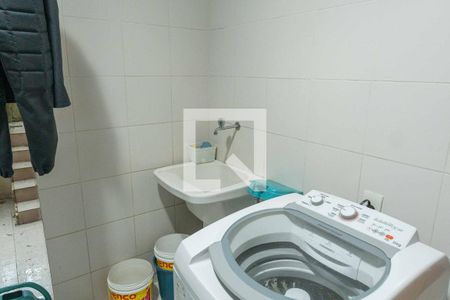 Casa à venda com 500m², 4 quartos e 2 vagas Casa à venda com 500m², 4 quartos e 2 vagasÁrea de Serviço