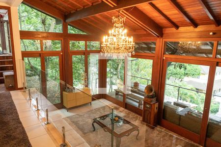 Sala de casa à venda com 4 quartos, 500m² em Vila Progresso, Niterói