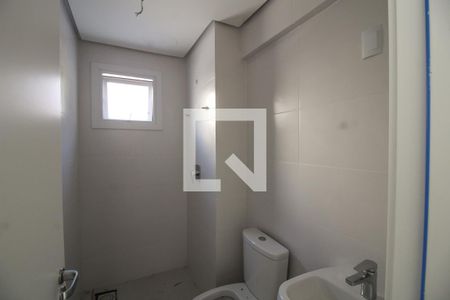 Banheiro da Suíte de apartamento à venda com 2 quartos, 77m² em Centro, Canoas