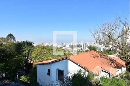 Casa à venda com 290m², 3 quartos e 3 vagas Casa à venda com 290m², 3 quartos e 3 vagasVista