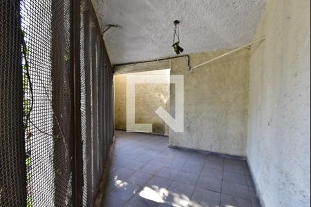 Casa à venda com 290m², 3 quartos e 3 vagas Casa à venda com 290m², 3 quartos e 3 vagasÁrea Externa