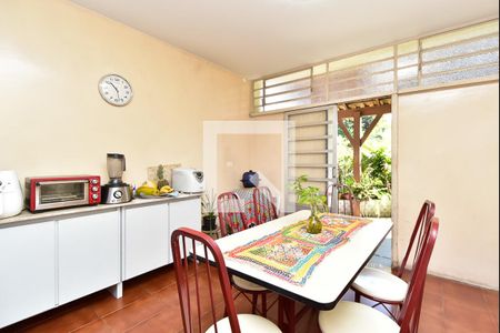 Casa à venda com 290m², 3 quartos e 3 vagas Casa à venda com 290m², 3 quartos e 3 vagasCozinha