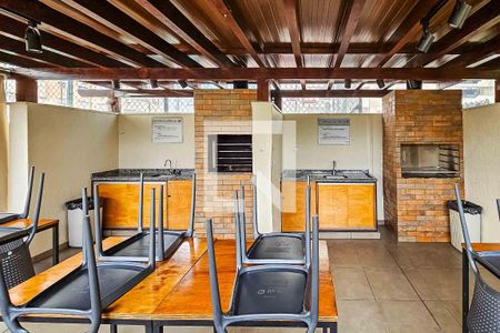 Apartamento para alugar com 60m², 2 quartos e 1 vagaÁrea comum - Churrasqueira