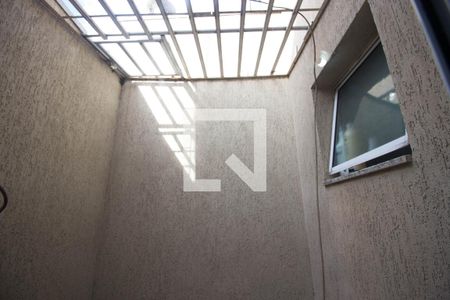 Vista Quarto 1 de casa de condomínio à venda com 2 quartos, 84m² em Cidade Antônio Estevão de Carvalho, São Paulo