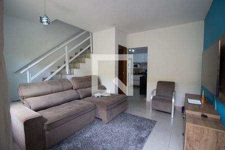 Sala de casa de condomínio à venda com 2 quartos, 84m² em Cidade Antônio Estevão de Carvalho, São Paulo