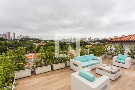Casa à venda com 3 quartos, 570m² em Pacaembu, São Paulo