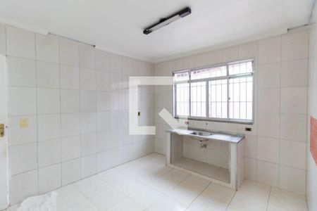 Casa à venda com 310m², 5 quartos e 2 vagasCasa Fundos - Cozinha