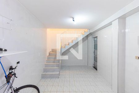 Casa à venda com 310m², 5 quartos e 2 vagasCasa Fundos - Sala
