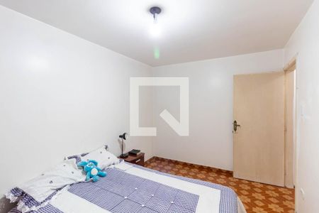 Casa à venda com 310m², 5 quartos e 2 vagasCasa Fundos - Quarto 5