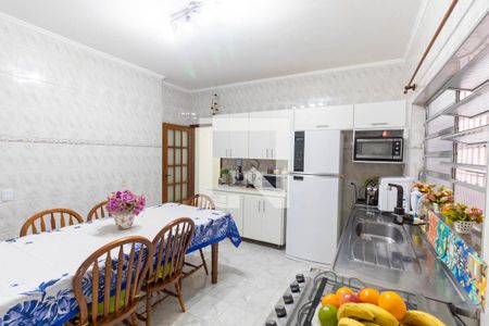 Casa à venda com 310m², 5 quartos e 2 vagasCozinha