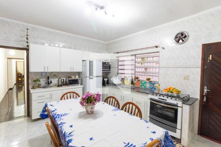 Casa à venda com 310m², 5 quartos e 2 vagasCozinha