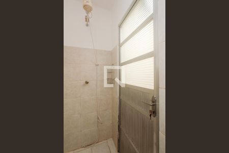 Banheiro social de apartamento para alugar com 2 quartos, 80m² em Rio Branco, Porto Alegre