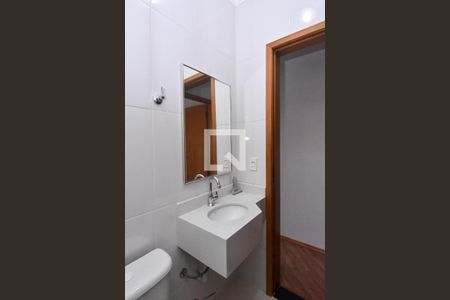 Casa para alugar com 110m², 3 quartos e 2 vagas Casa para alugar com 110m², 3 quartos e 2 vagasBanheiro