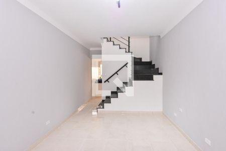 Casa para alugar com 110m², 3 quartos e 2 vagas Casa para alugar com 110m², 3 quartos e 2 vagasSala