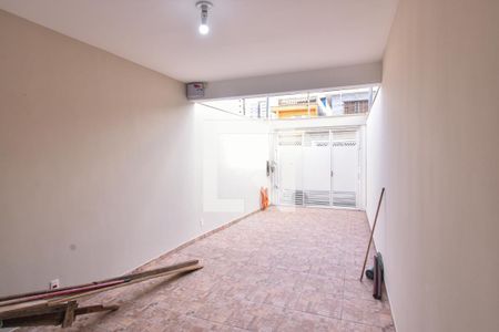Garagem de casa para alugar com 3 quartos, 110m² em Jardim Vila Formosa, São Paulo