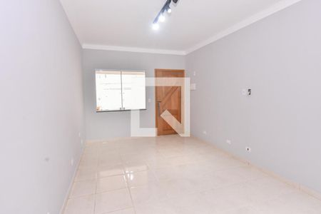 Casa para alugar com 110m², 3 quartos e 2 vagas Casa para alugar com 110m², 3 quartos e 2 vagasSala
