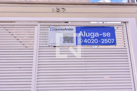 Casa para alugar com 110m², 3 quartos e 2 vagas Casa para alugar com 110m², 3 quartos e 2 vagasFachada
