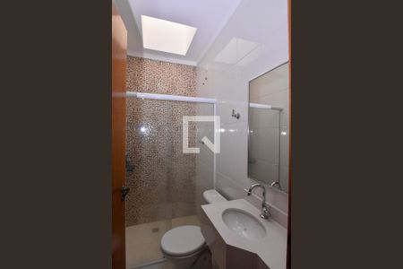 Banheiro de casa para alugar com 3 quartos, 110m² em Jardim Vila Formosa, São Paulo
